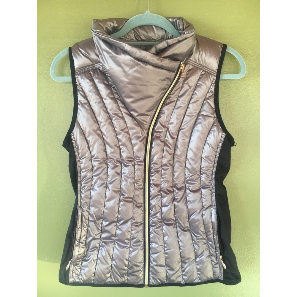 NWOT Calvin Klein performance vest